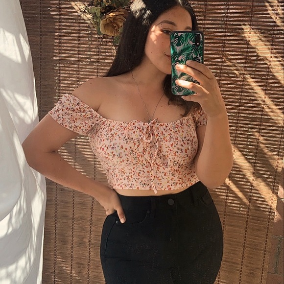 Strawberry Top - Picture 2 of 4